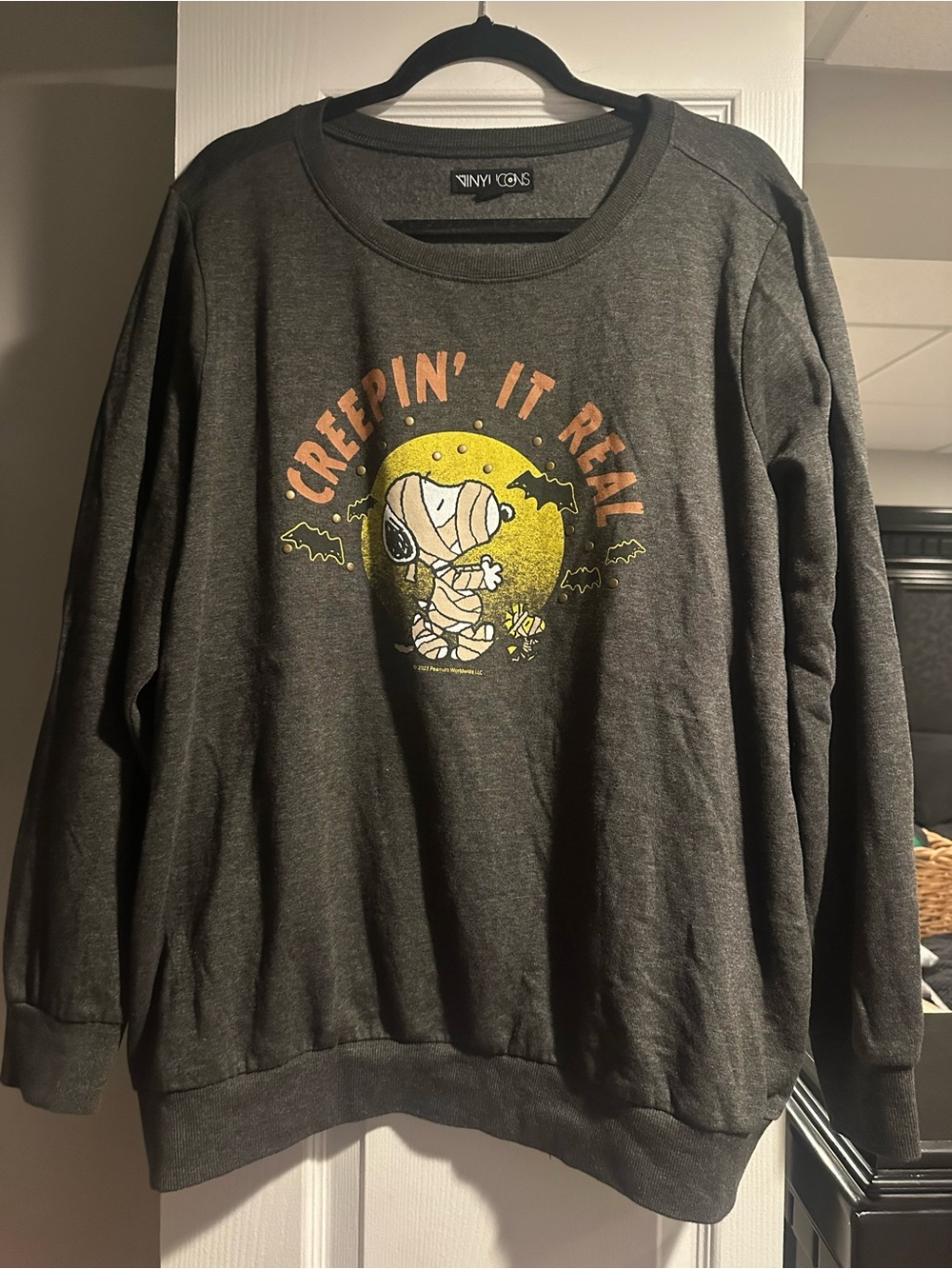 Women’s crewneck